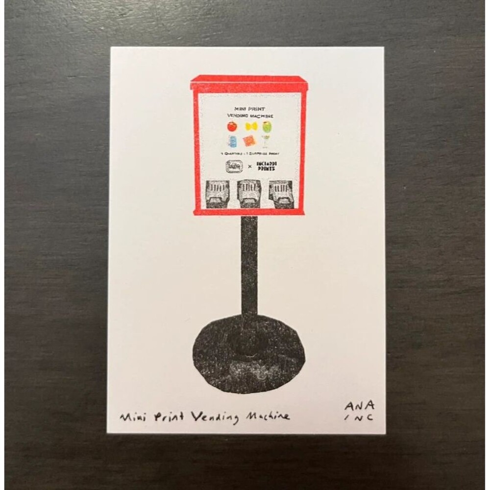 Ana Inciardi Mini Print - Mini Print Vending Machine